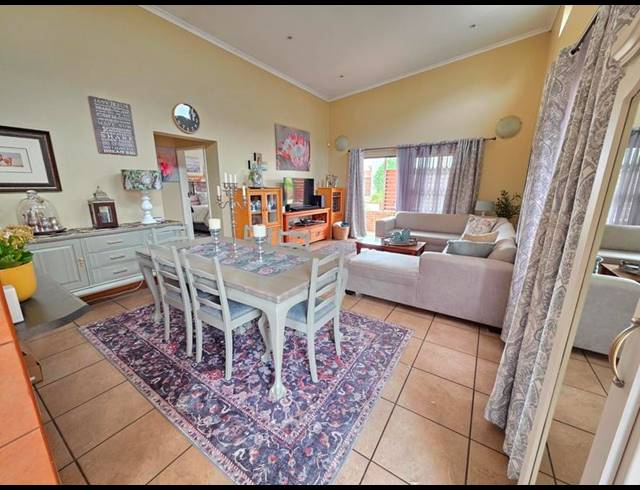 2 BEDROOM TOWNHOUSE FOR SALE IN KOOKRUS